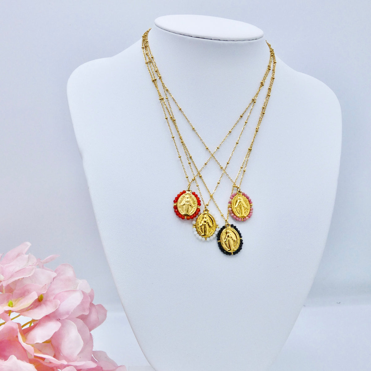Collar Milagrosas bolitas