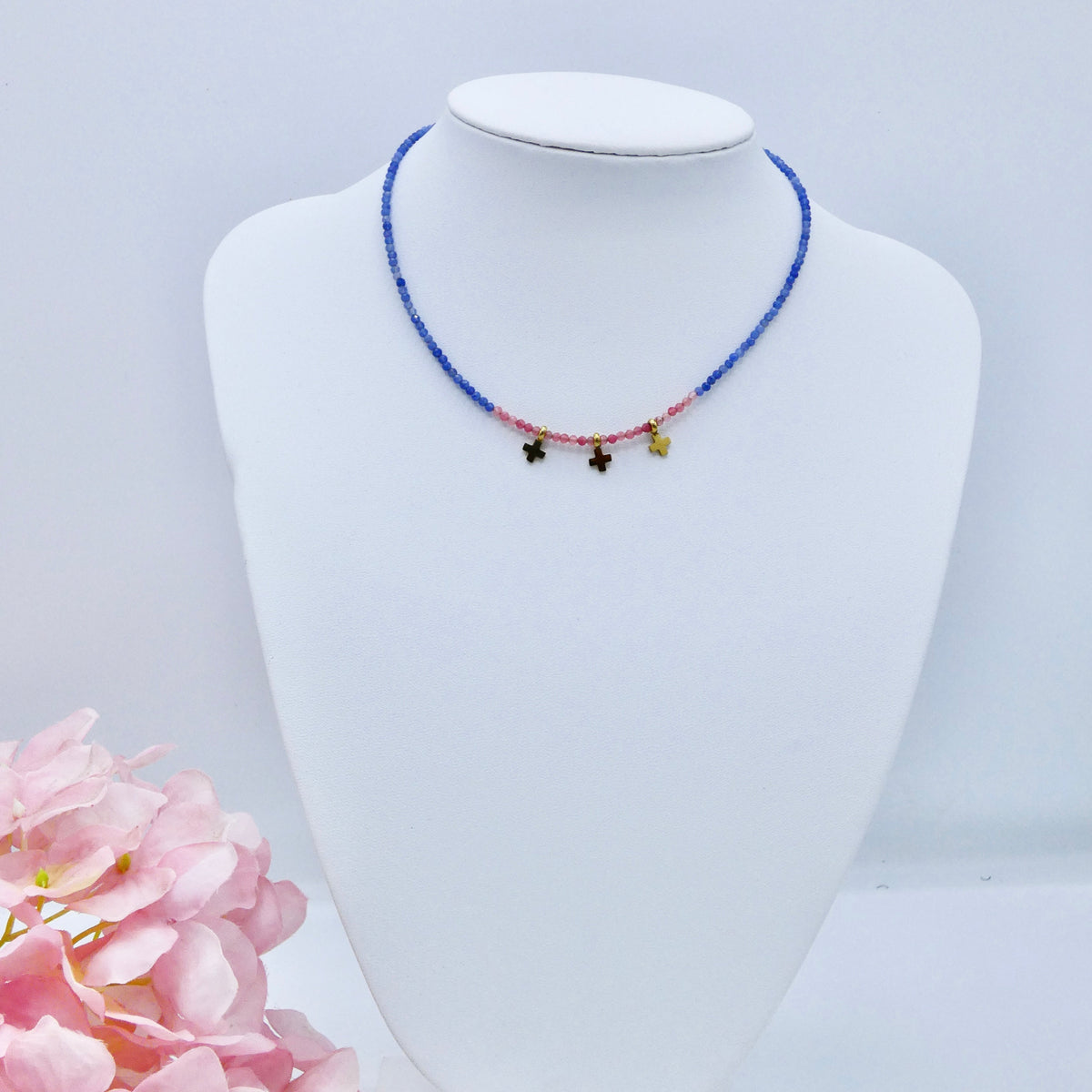 Collar Crucecitas